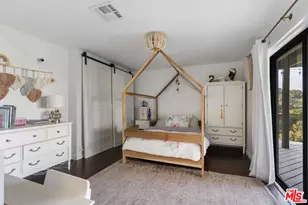 19901 Grand View Dr, Topanga, CA 90290 - Photo 37