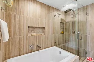 11099 Ophir Dr, Los Angeles, CA 90024 - Photo 31