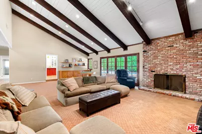 17341 Cumpston St, Encino, CA 91316 - Photo 11