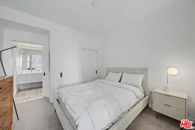 1050 S Grand Ave #905, Los Angeles, CA 90015 - Photo 13
