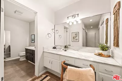 8401 Fountain Ave #13, West Hollywood, CA 90069 - Photo 19