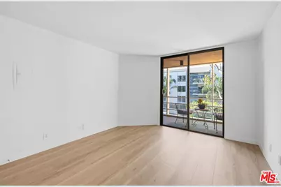 750 N Kings Rd #224, West Hollywood, CA 90069 - Photo 21