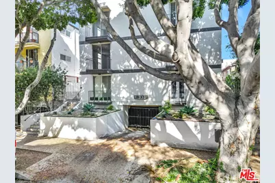 831 2nd St, Santa Monica, CA 90403 - Photo 1