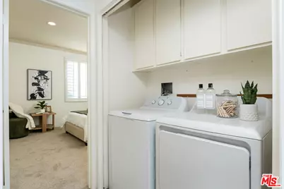 8455 Fountain Ave #302, West Hollywood, CA 90069 - Photo 37