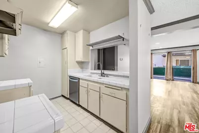 5460 White Oak Ave #B103, Encino, CA 91316 - Photo 3