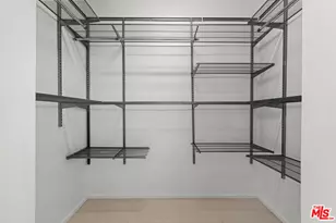 6969 Woodrow Wilson Dr, Los Angeles, CA 90068 - Photo 25