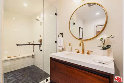 2055 Outpost Dr, Los Angeles, CA 90068 - Photo 19