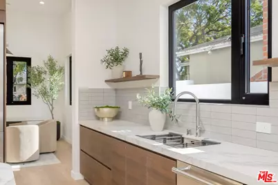 2649 Barry Ave, Los Angeles, CA 90064 - Photo 11