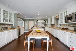 4419 N Clybourn Ave, Toluca Lake, CA 91602 - Photo 23