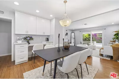 10430 Owensmouth Ave, Chatsworth, CA 91311 - Photo 9