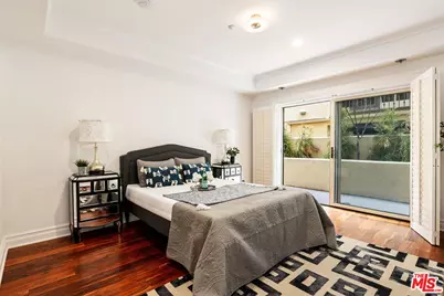 871 Granville Ave #101, Los Angeles, CA 90049 - Photo 11