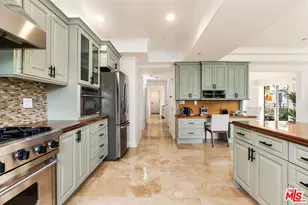871 Granville Ave, Los Angeles, CA 90049 - Photo 7