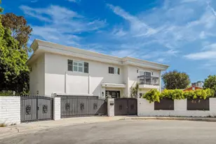 2744 S Bentley Ave, Los Angeles, CA 90064 - Photo 1