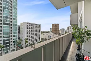 10375 Wilshire Blvd, Los Angeles, CA 90024 - Photo 31