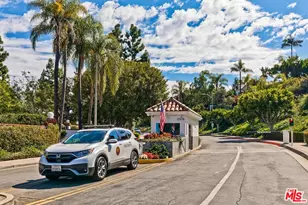 12557 The Vista, Los Angeles, CA 90049 - Photo 29