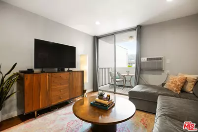 625 N Flores St #307, West Hollywood, CA 90048 - Photo 1