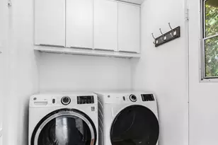 601 N Hayworth Ave, Los Angeles, CA 90048 - Photo 41