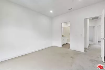 7556 Landon Ln, Gardena, CA 90248 - Photo 13