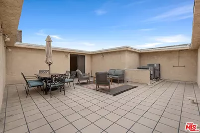 12321 Ocean Park Blvd #15, Los Angeles, CA 90064 - Photo 21