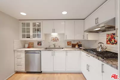 12321 Ocean Park Blvd #15, Los Angeles, CA 90064 - Photo 7