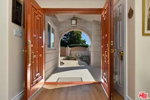6015 Topeka Dr, Tarzana, CA 91356 - Photo 5