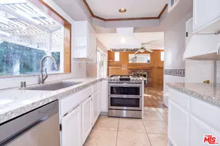 23806 Daisetta Dr, Newhall, CA 91321 - Photo 13