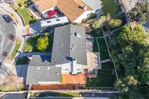 23806 Daisetta Dr, Newhall, CA 91321 - Photo 5