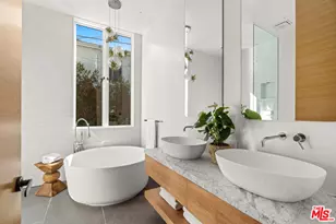 8708 Dorrington Ave, West Hollywood, CA 90048 - Photo 33