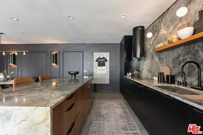 1400 N Sweetzer Ave #301, West Hollywood, CA 90069 - Photo 11