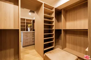 20315 Howard Ct, Woodland Hills, CA 91364 - Photo 39