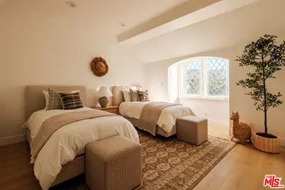 20315 Howard Ct, Woodland Hills, CA 91364 - Photo 41