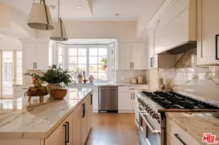 20315 Howard Ct, Woodland Hills, CA 91364 - Photo 23