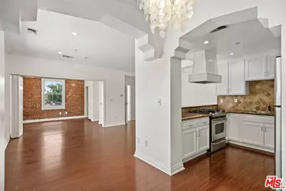 1236 N Flores St #206, West Hollywood, CA 90069 - Photo 5