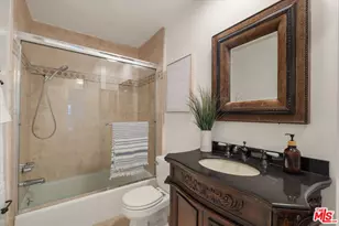 1021 5th St, Santa Monica, CA 90403 - Photo 25