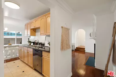1021 5th St #107, Santa Monica, CA 90403 - Photo 13