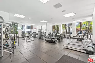 10724 Wilshire Blvd, Los Angeles, CA 90024 - Photo 19