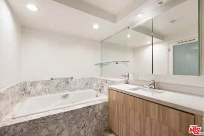 101 Ocean Ave #F301, Santa Monica, CA 90402 - Photo 11