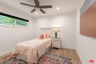 18089 Lake Encino Dr, Encino, CA 91316 - Photo 19