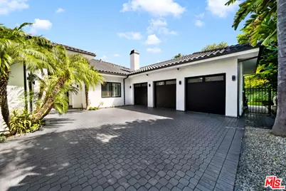 19034 Ashurst Ln, Tarzana, CA 91356 - Photo 13
