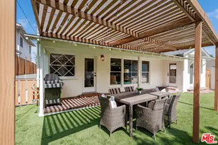 22140 Ybarra Rd, Woodland Hills, CA 91364 - Photo 49