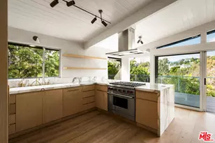 295 Mabery Rd, Santa Monica, CA 90402 - Photo 9