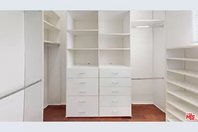 5655 Como Cir, Woodland Hills, CA 91367 - Photo 13