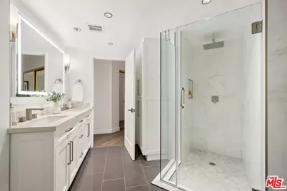 1630 S Bentley Ave #202, Los Angeles, CA 90025 - Photo 11