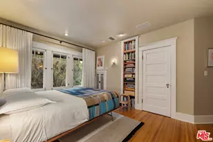 8050 Jovenita Canyon Dr, Los Angeles, CA 90046 - Photo 25