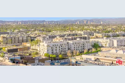 13600 Marina Pointe Dr #1704, Marina del Rey, CA 90292 - Photo 1