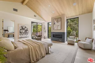 1749 Mandeville Ln, Los Angeles, CA 90049 - Photo 37