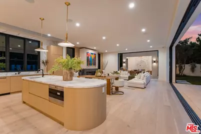 1749 Mandeville Ln, Los Angeles, CA 90049 - Photo 67