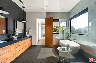 14812 Morrison St, Sherman Oaks, CA 91403 - Photo 17
