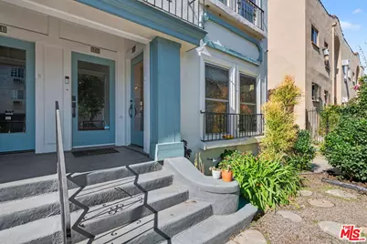 745 N Manhattan Pl, Los Angeles, CA 90038 - Photo 3