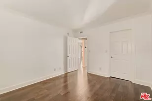 141 S Clark Dr, Los Angeles, CA 90048 - Photo 9